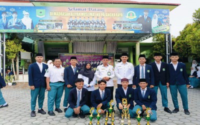 Grup Habsy MA Muslimat NU Raih Juara HAB Ke 79 dan PHBI Kabupaten Kapuas